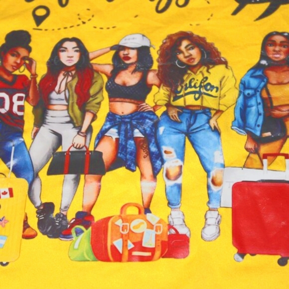 Graphic Tee Lovely Wholesale "Catch Flights Not Feelings" Graphic Tee – S - Picture 4 of 9